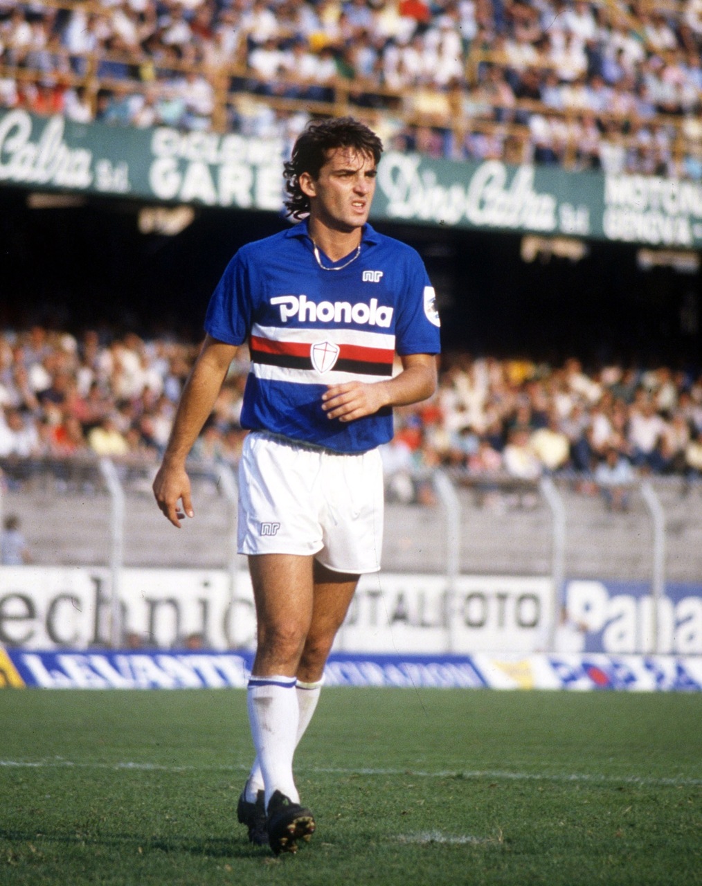 La mia storia - Roberto Mancini Official